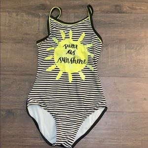 Girls swimsuit✨✨